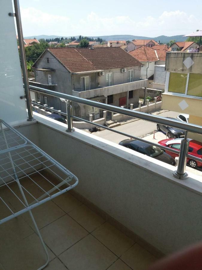 טיווט Mona&Mike Apartments מראה חיצוני תמונה